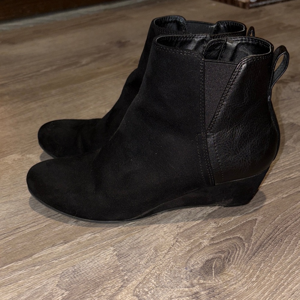 Croft & Barrow Black wedge Boots